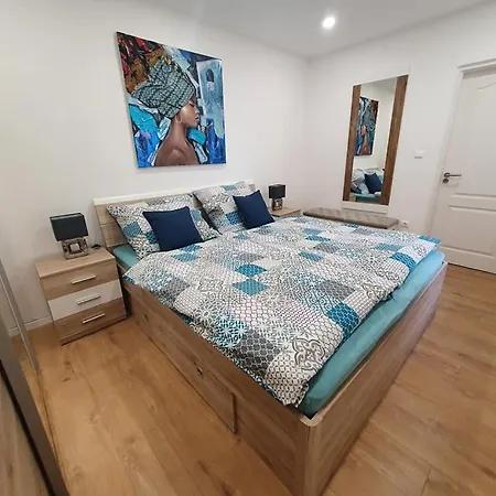 Apartment Neapolis